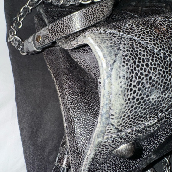 Chanel
CC Crave large Tote Quilted Glazed Caviar - Picture 13 of 16